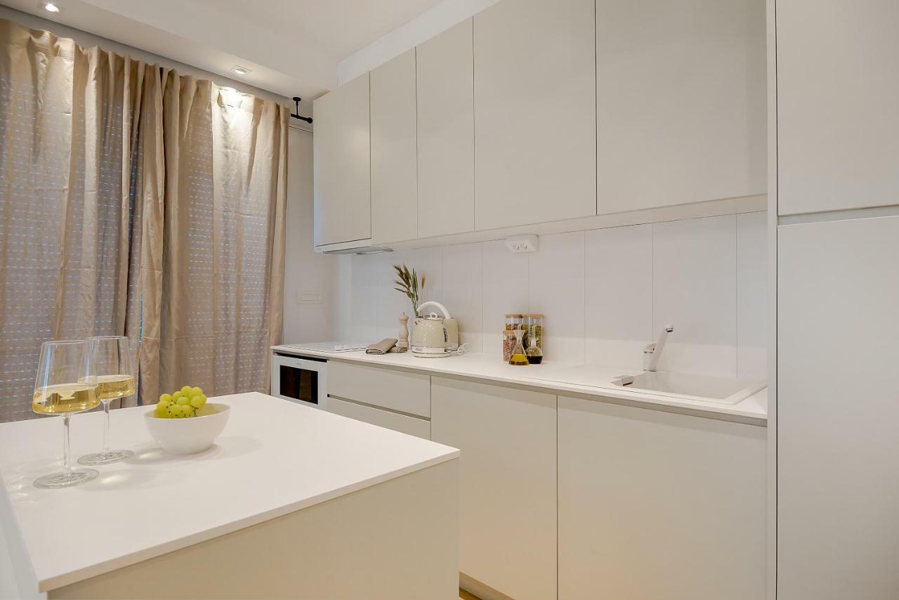 The Pleasurist - Apartment With Private Heated Pool And Terrace Split Exteriér fotografie